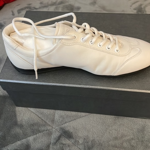 Prada preloved sneakers gorgeous pair excellent condition. - Picture 7 of 13